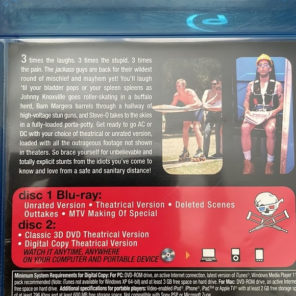 Jackass 3 Blu-Ray and DVD 2-Disc - Picture 5 of 8